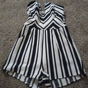Size M short jumpsuit strapless